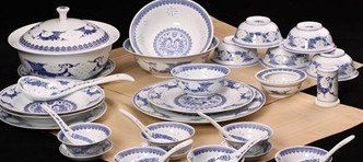 景德鎮(zhèn)56頭青花玲瓏套裝餐具 傳統(tǒng)工藝與現(xiàn)代生活的完美融合
