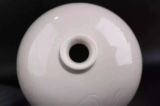 景德鎮(zhèn)瓷與德化瓷差異何在？——日用陶瓷制品銷售視角下的對比分析